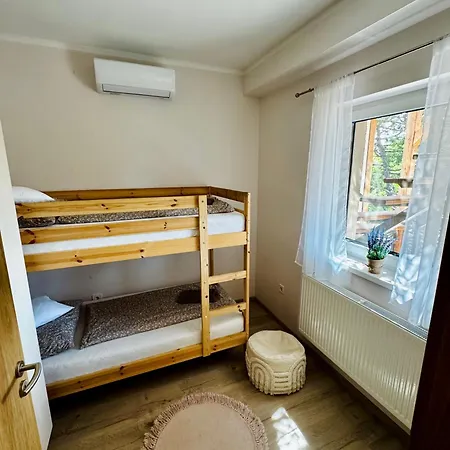 Voeroesko Apartmanhaz * Balatonalmádi