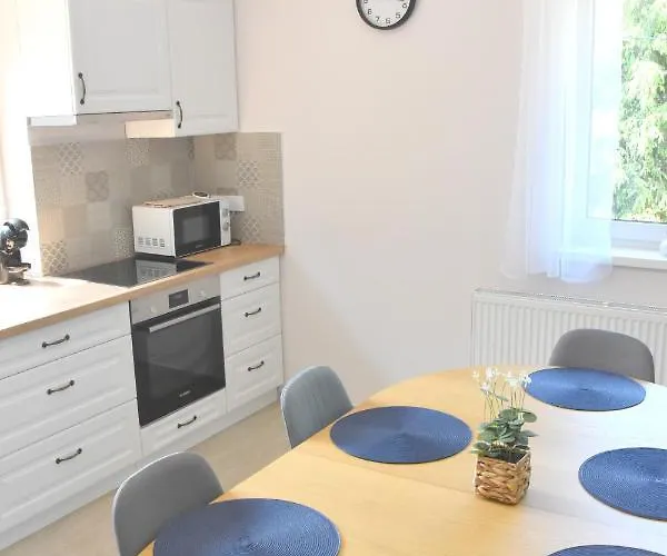 Voeroesko Apartmanhaz 발라톤알마디